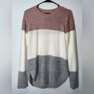 Lety & Me | Stitch Fix Small Cozy Slit Sweater